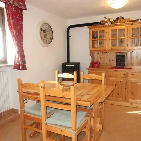Locazione Turistica Chalet Ad Lignum * Allein